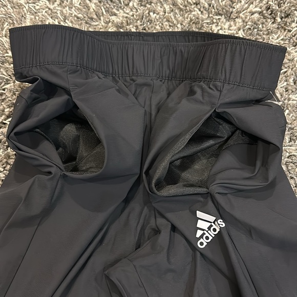 New ADIDAS Light weight / Thin Golf Essential Joggers in Black - Picture 11 of 14
